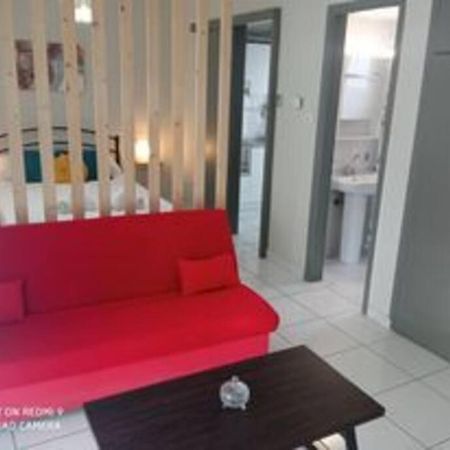 Lemon - Happyhostgr - Downtown Apartment Volos Luaran gambar