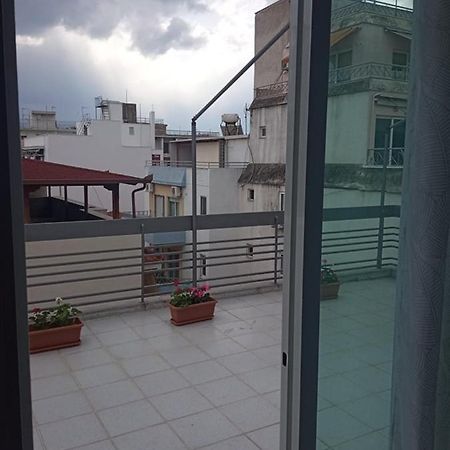 Lemon - Happyhostgr - Downtown Apartment Volos Luaran gambar