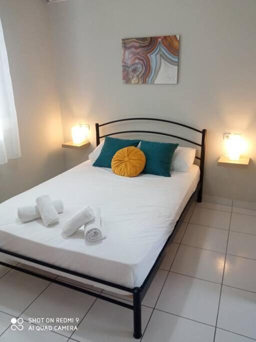 Lemon - Happyhostgr - Downtown Apartment Volos Luaran gambar
