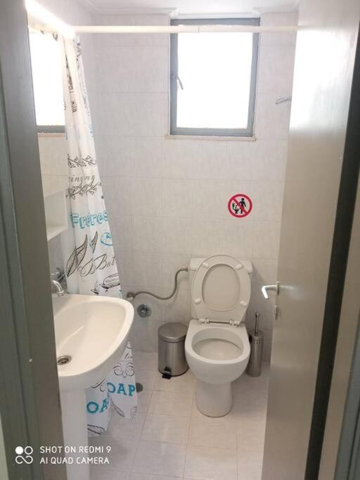 Lemon - Happyhostgr - Downtown Apartment Volos Luaran gambar