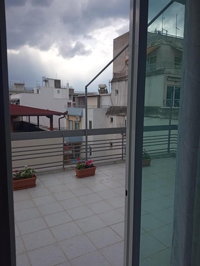 Lemon - Happyhostgr - Downtown Apartment Volos Luaran gambar